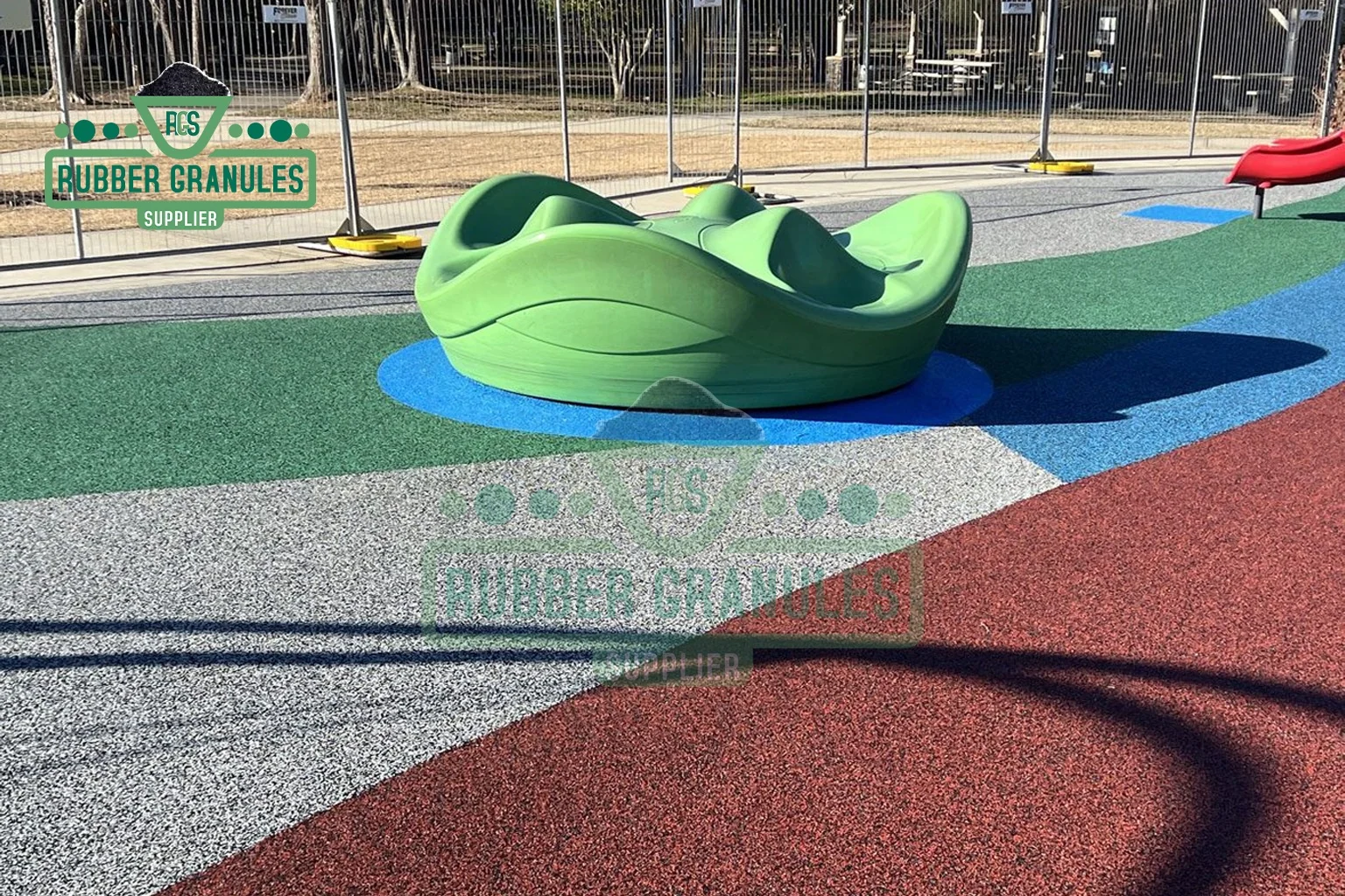 Gránulos EPDM para suelos de caucho en parques infantiles